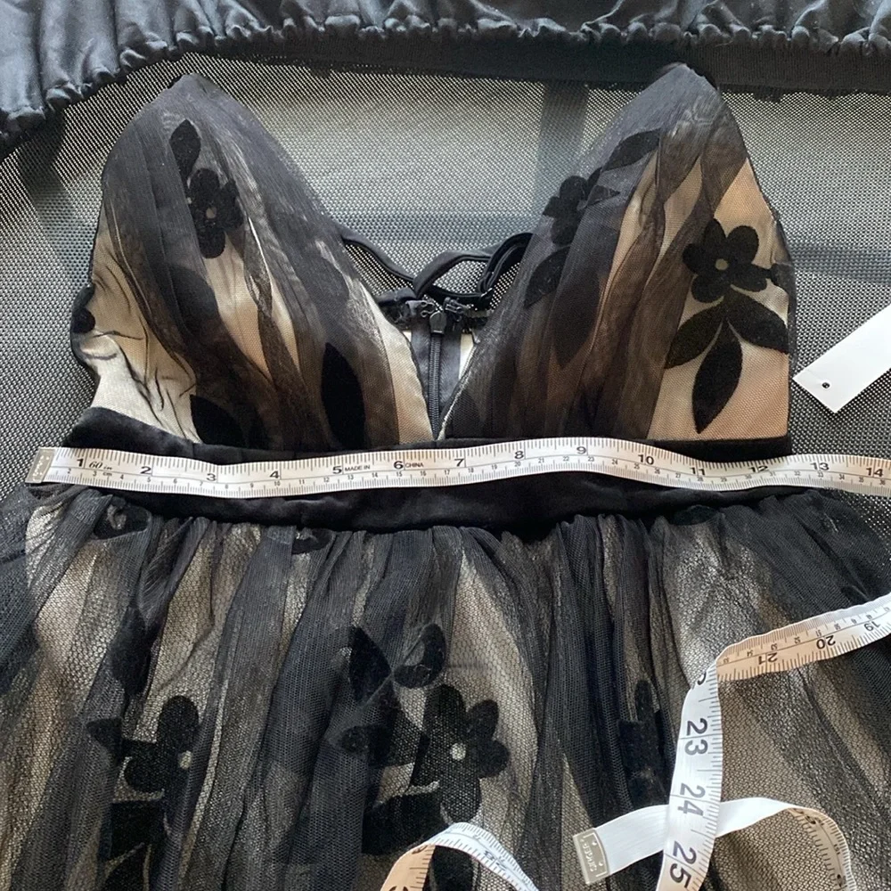 Venus dress size 2. NWT - Picture 9 of 9